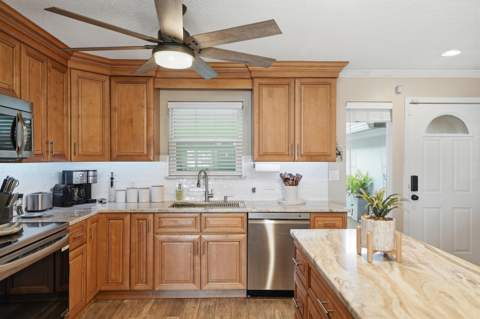 218 SW Miracle Strip Parkway #Unit F, Fort Walton Beach FL - photo 11 of 79