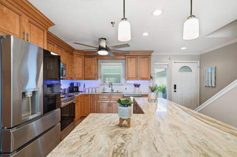 218 SW Miracle Strip Parkway #Unit F, Fort Walton Beach FL - photo 17 of 79
