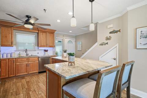 218 SW Miracle Strip Parkway #Unit F, Fort Walton Beach FL - photo 21 of 79