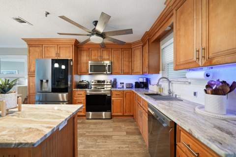 218 SW Miracle Strip Parkway #Unit F, Fort Walton Beach FL - photo 15 of 79