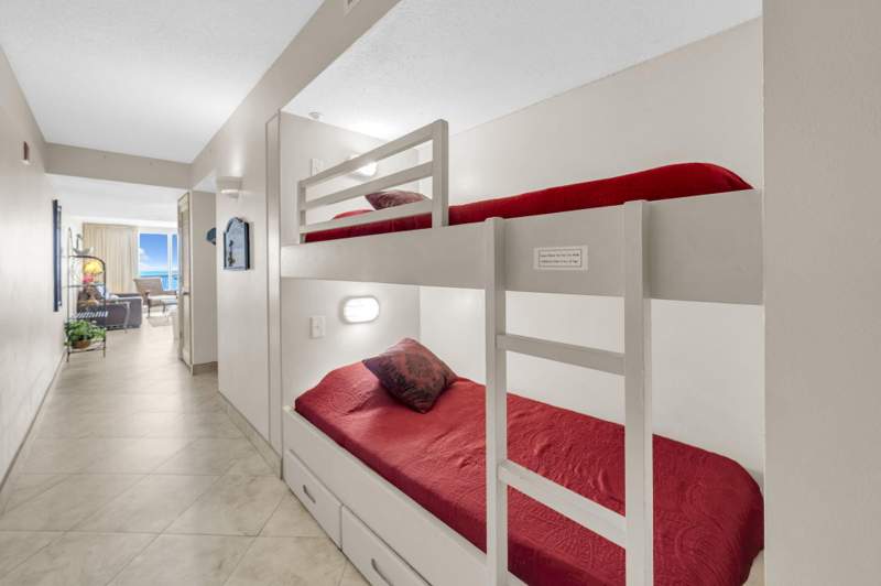 1 bedroom Condominium at 1002 Hwy 98 #1406, Pelican Beach Resort Condo, Destin — photo 4