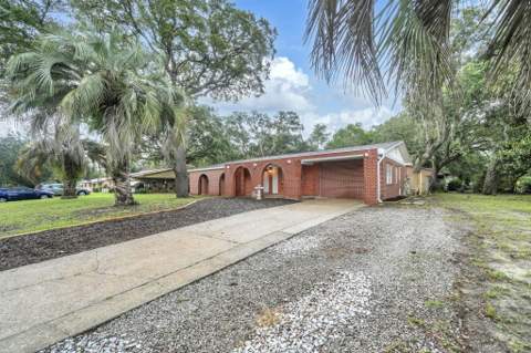 138 NW Virginia Drive, Fort Walton Beach FL - photo 7 of 44