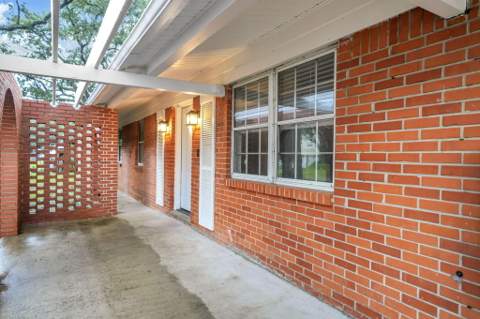 138 NW Virginia Drive, Fort Walton Beach FL - photo 10 of 44