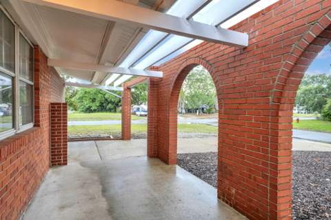 138 NW Virginia Drive, Fort Walton Beach FL - photo 11 of 44