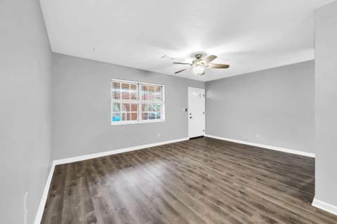 138 NW Virginia Drive, Fort Walton Beach FL - photo 23 of 44