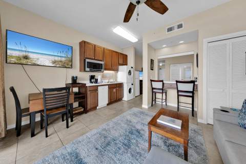 1517 SE Miracle Strip Parkway #406, Fort Walton Beach FL - photo 6 of 35