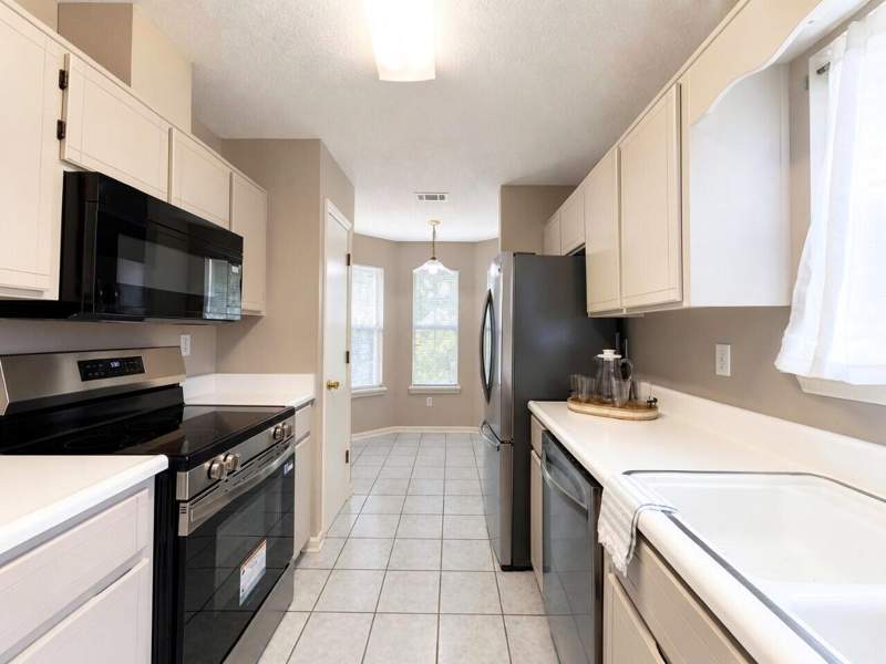 3 bedroom Detached Single Family at 409 Heritage Court, Heritage, Fort Walton Beach — photo 5