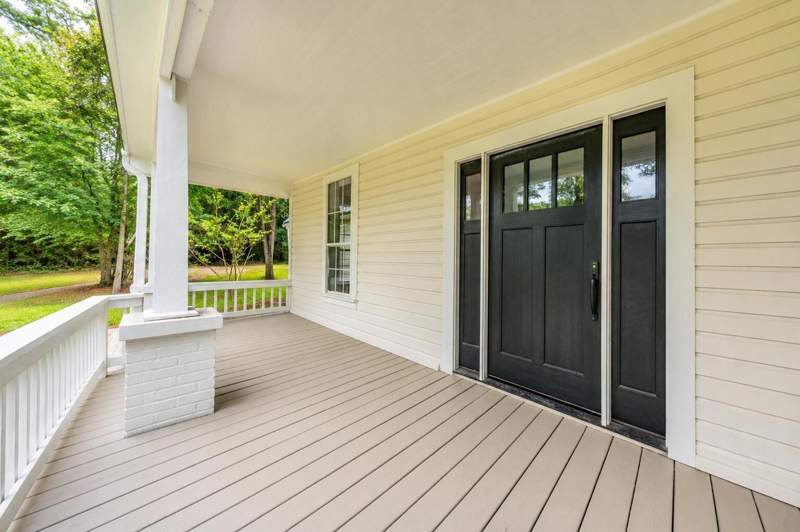 4 bedroom Detached Single Family at 8127 5Th Street, Laurel Hill, Laurel Hill — photo 3