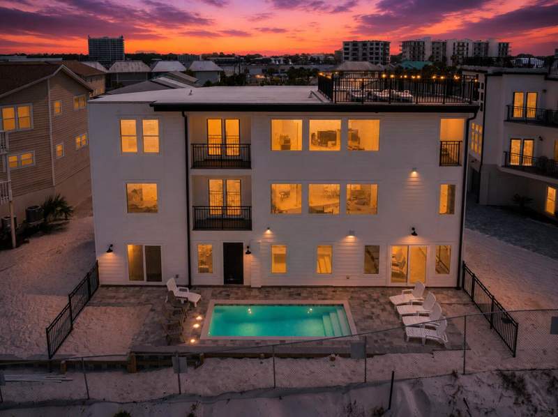 6 bedroom Detached Single Family at 36 Gulf Breeze Court, Holiday Isle, Destin — photo 3