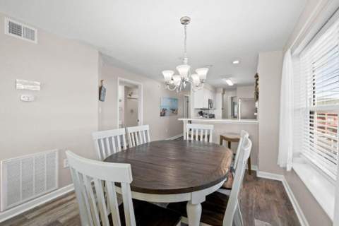 670 Nautilus Court #205, Fort Walton Beach FL - photo 9 of 34