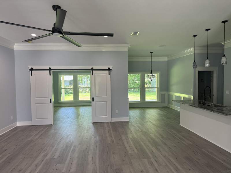 4 bedroom Detached Single Family at 18 Walnut Avenue, Bayou Poquito, Shalimar — photo 4