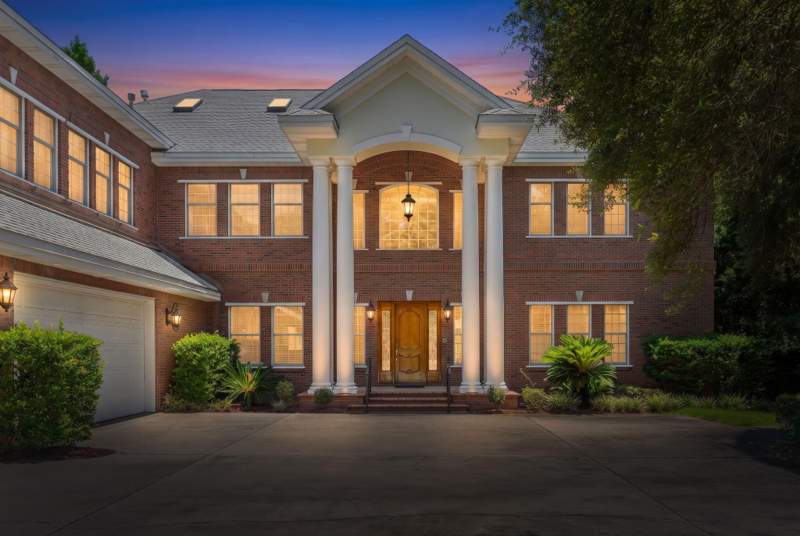 6 bedroom Detached Single Family at 35 Poquito Road, Poquito Bayou, Shalimar — photo 2