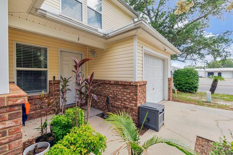 2 bedroom Condominium at 17 SE Shell Avenue #c1, Shell Park Condo, Fort Walton Beach — photo 2