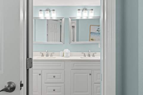 502 Gulf Shore Drive #215, Destin FL - photo 17 of 47