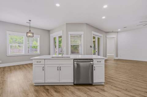 258 W Bayou Forest Drive, Freeport FL - photo 8 of 44