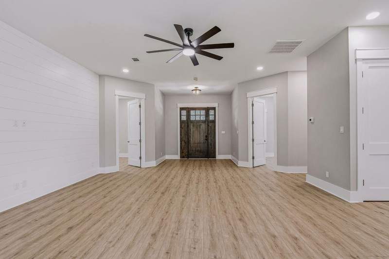 3 bedroom Detached Single Family at 258 W Bayou Forest Drive, Bay Grove, Freeport — photo 5