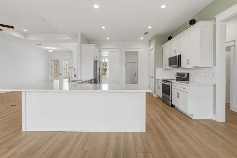 3 bedroom Detached Single Family at 440 Gentle Wind Court, Windswept Estates, Freeport — photo 4