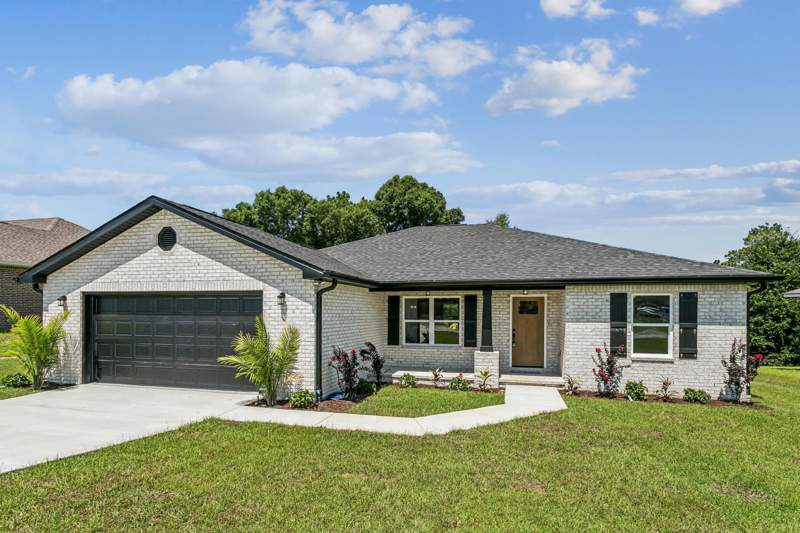 4 bedroom Detached Single Family at 249 Paradise Palm Circle, Liberty Oaks S/D, Crestview — photo 2