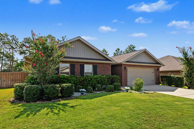 4 bedroom Detached Single Family at 352 Merlin Court, Redstone Commons, Crestview — photo 3
