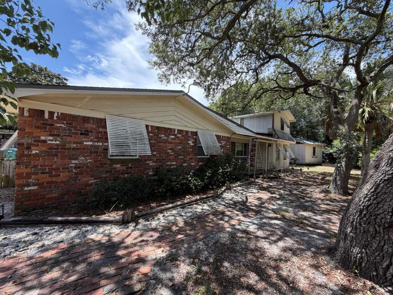 3 bedroom Detached Single Family at 300 Sibert Avenue, Calhoun S/D To Destin, Destin — photo 2