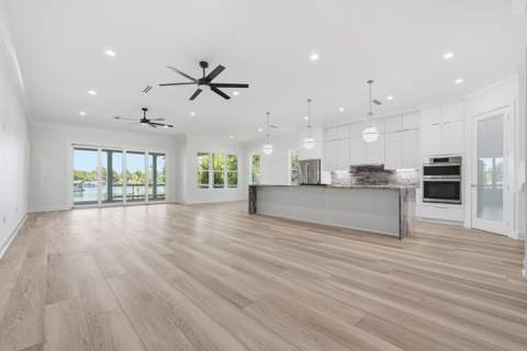8 NE Yacht Club Drive, Fort Walton Beach FL - photo 18 of 71