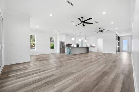 8 NE Yacht Club Drive, Fort Walton Beach FL - photo 20 of 71