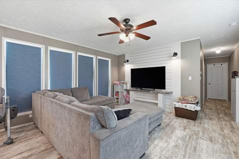 940 Hiawatha Street, Holt FL - photo 6 of 30