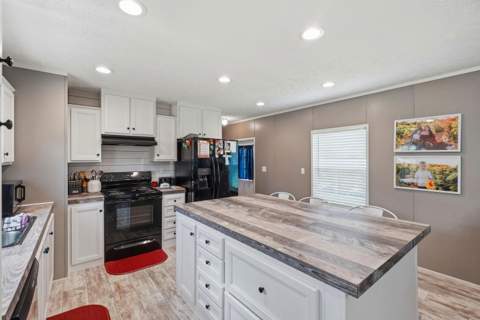 940 Hiawatha Street, Holt FL - photo 9 of 30