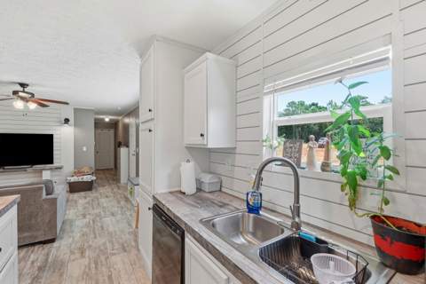 940 Hiawatha Street, Holt FL - photo 10 of 30