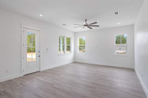 480 Arbour Street, DeFuniak Springs FL - photo 9 of 45