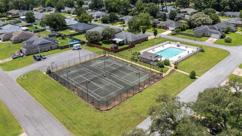 4 bedroom Detached Single Family at 3019 Crown Creek Circle, Brooke Estates Ph III, Crestview — photo 2