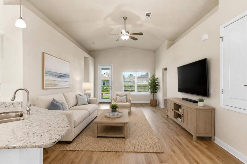 4 bedroom Detached Single Family at 49 Cool Breeze Drive, Riverwalk Ph I, Freeport — photo 5