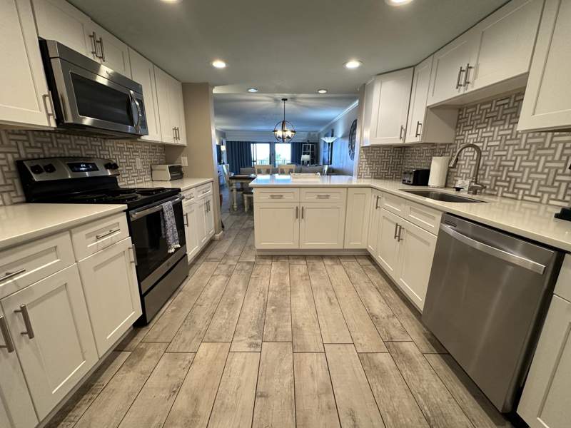 2 bedroom Condominium at 1010 Hwy 98 E #204, Breakers East Condo, Destin — photo 3