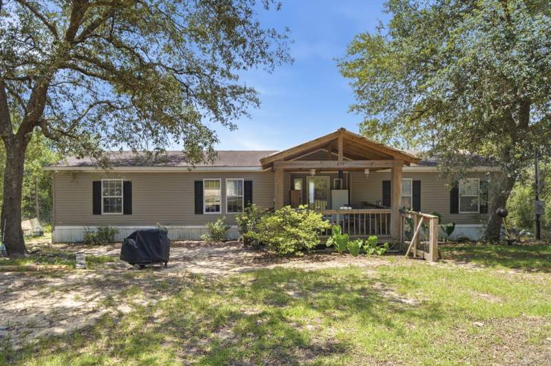 3 bedroom Manufactured Home at 439 Woodpecker Lane, See Deed, Holt — photo 3