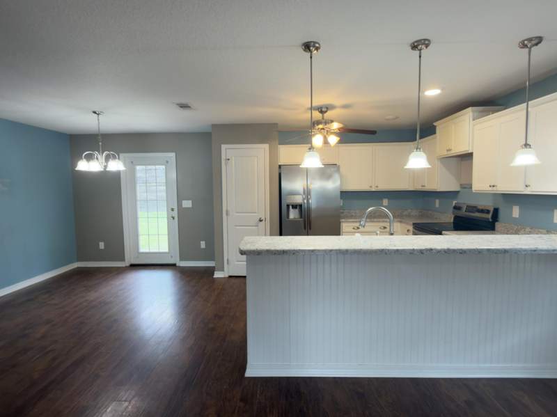 5 bedroom Detached Single Family at 455 Eisenhower Drive, Stillwell South, Crestview — photo 4