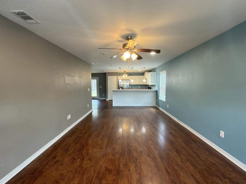 5 bedroom Detached Single Family at 455 Eisenhower Drive, Stillwell South, Crestview — photo 2