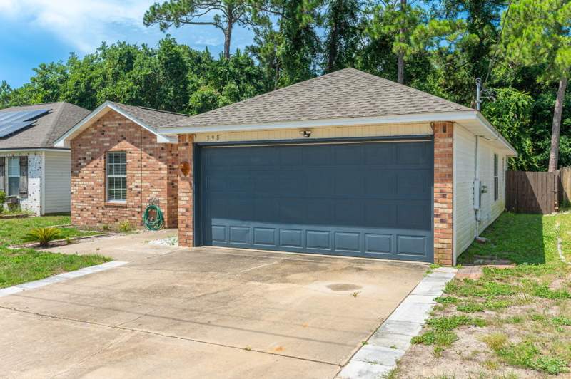 3 bedroom Detached Single Family at 398 Pristine Water Lane, Waterford Estates S/D, Mary Esther — photo 2
