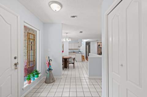 2436 Rocky Shores Drive, Niceville FL - photo 11 of 30