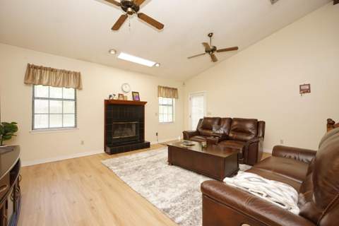 128 Meadow Woods Lane, Niceville FL - photo 6 of 32