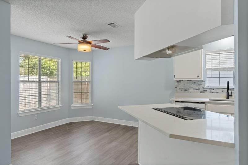 3 bedroom Detached Single Family at 946 Emily Circle, Mills Landing, Fort Walton Beach — photo 5