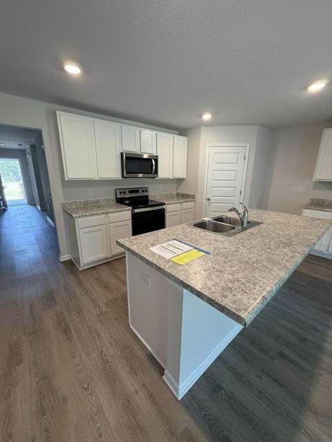 6412 Arcadia Bluffs Avenue, Laurel Hill FL - photo 7 of 30