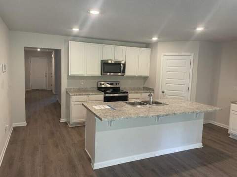 6412 Arcadia Bluffs Avenue, Laurel Hill FL - photo 9 of 30