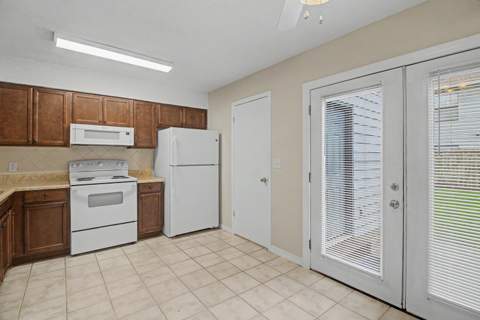 1325 Greendale Avenue #40, Fort Walton Beach FL - photo 6 of 16