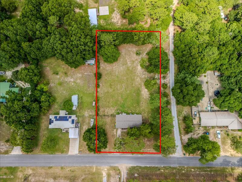 3 bedroom Detached Single Family at 5360 Monterrey Road, Crestview, Crestview — photo 5