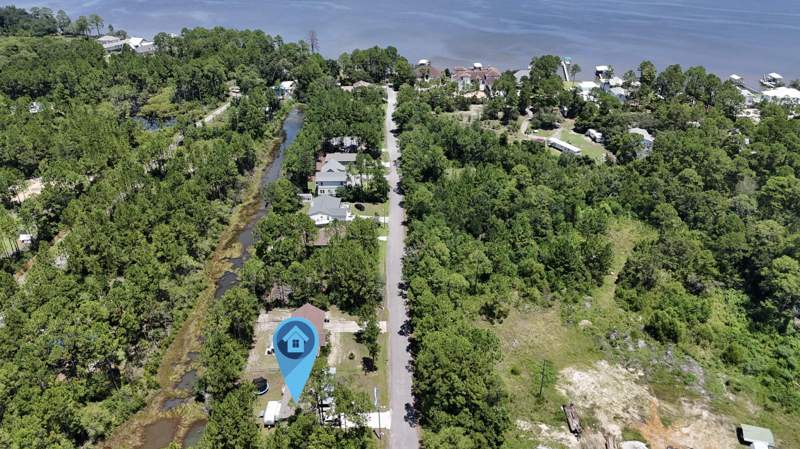 4 bedroom Mobile Home at 241 N Eden Park Drive, Eden Parc, Santa Rosa Beach — photo 2