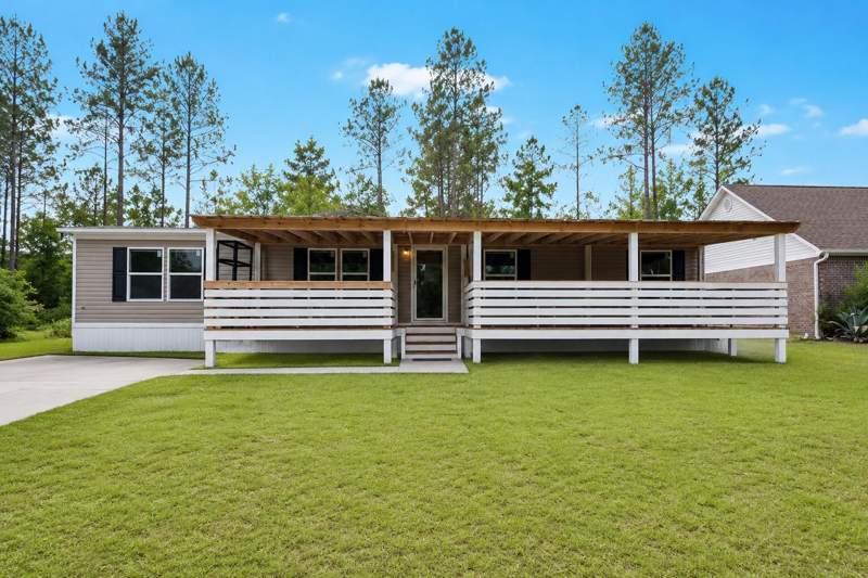 4 bedroom Mobile Home at 241 N Eden Park Drive, Eden Parc, Santa Rosa Beach — photo 3