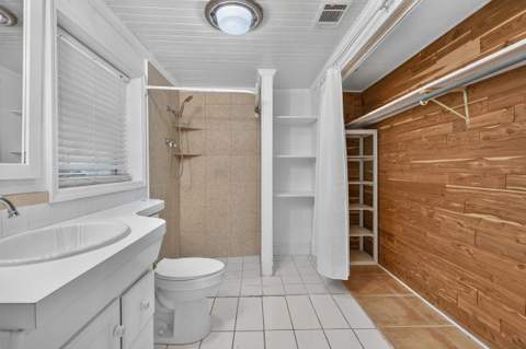 284 NE Beachview Drive, Fort Walton Beach FL - photo 9 of 30