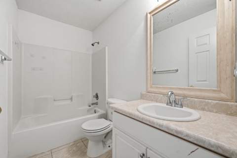 1024 Freeport Court, Mary Esther FL - photo 9 of 42