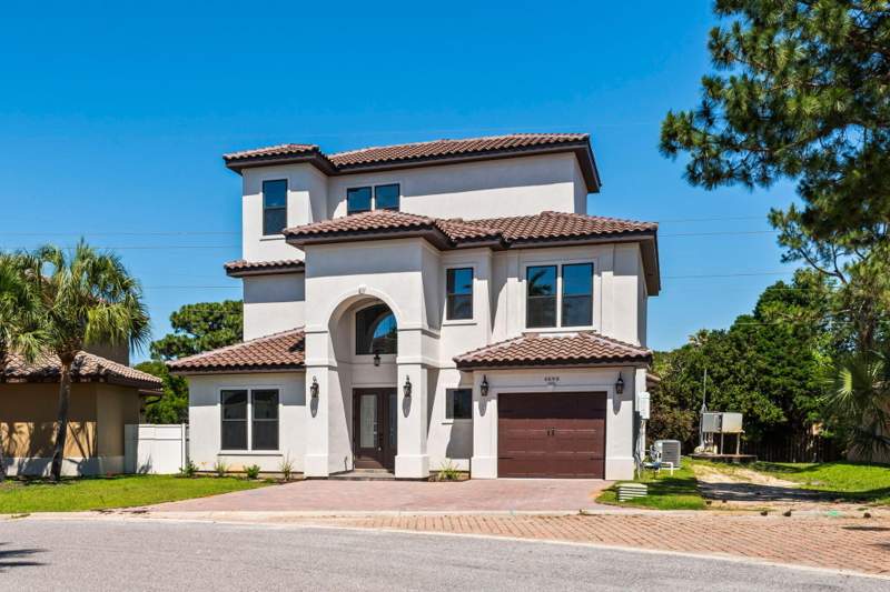 4 bedroom Detached Single Family at 4698 Amhurst Circle, Calusa Bay S/D, Destin — photo 5