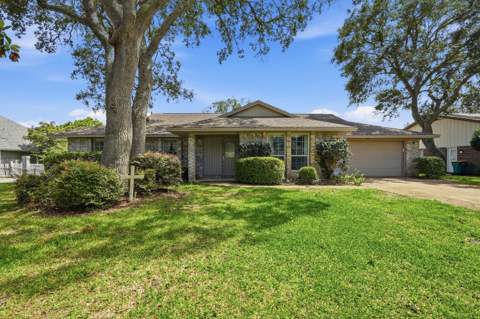 85 Lake Lorraine Circle, Shalimar FL - photo 10 of 30